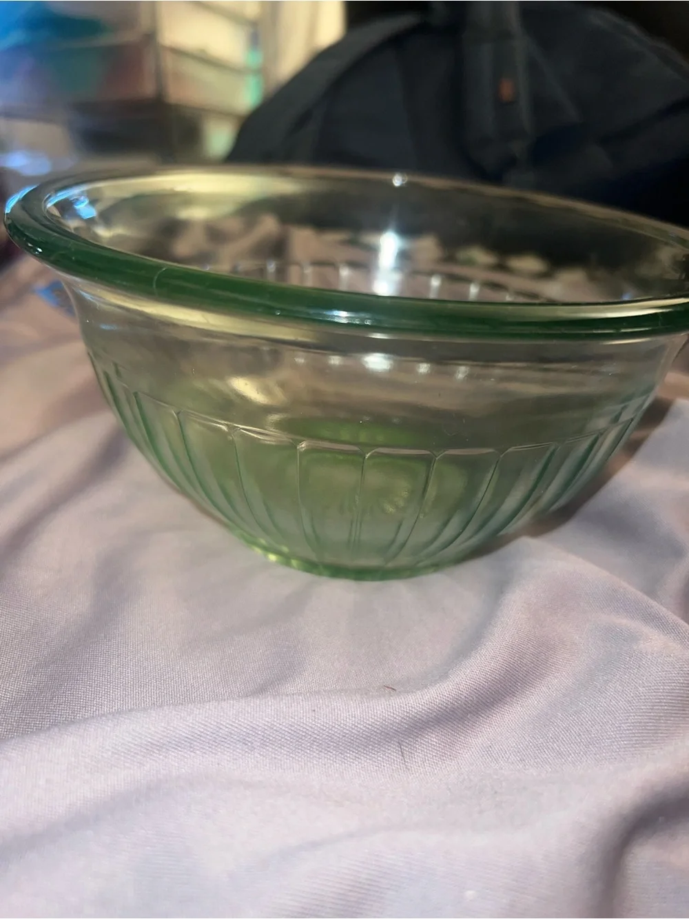 Uranium small mixing bowl